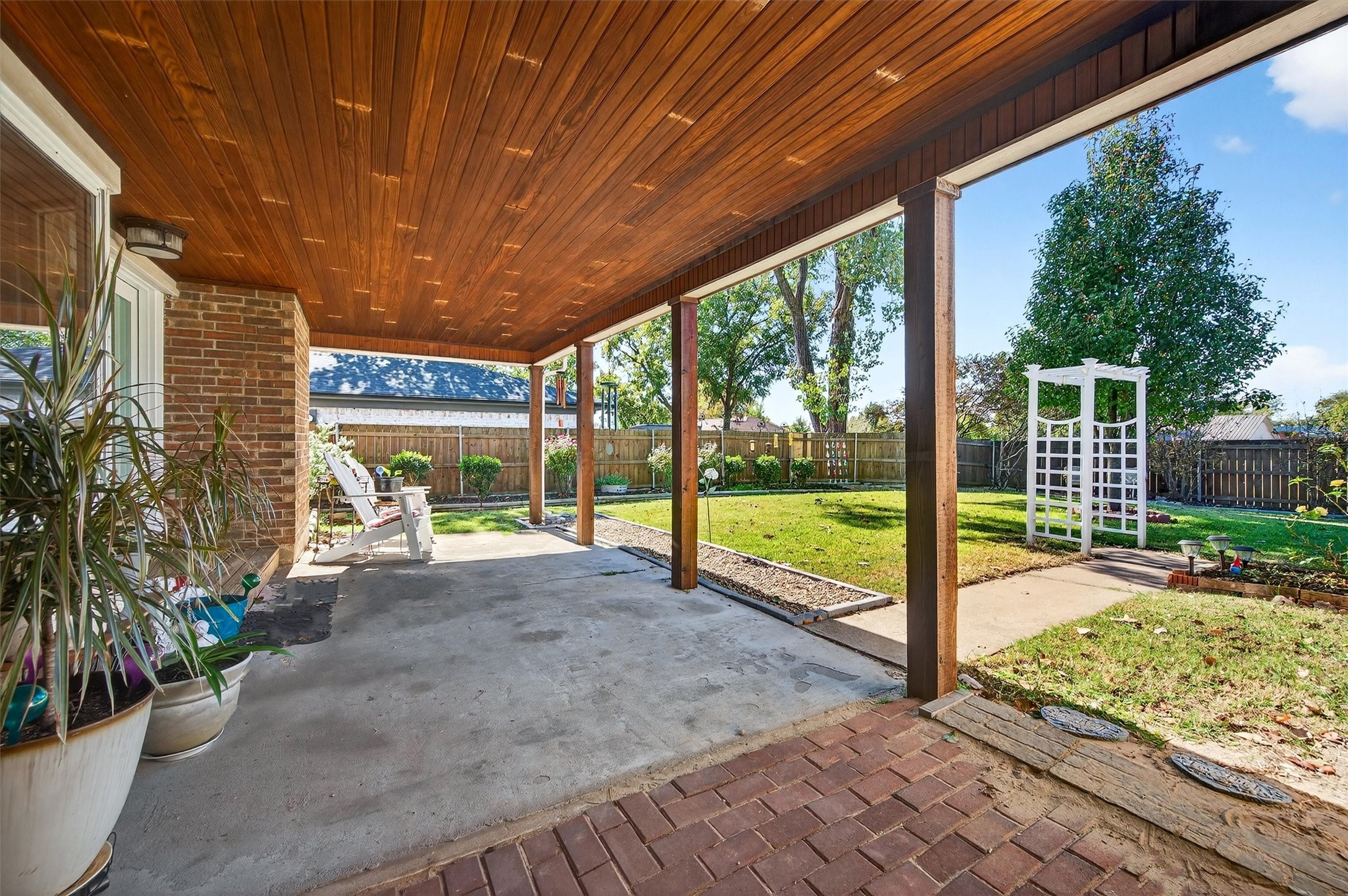 2516 Bennett Avenue Sherman TX 75090