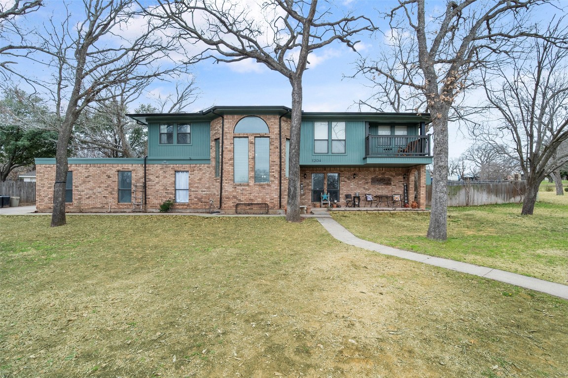 1204 Vera Lane Kennedale TX 76060