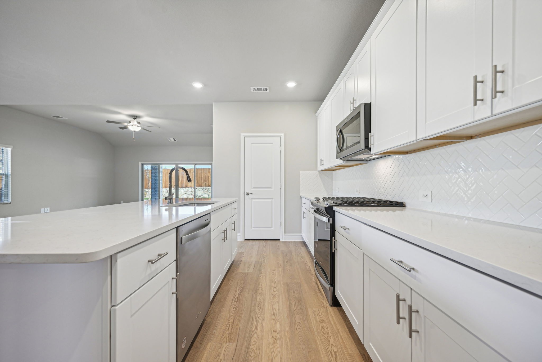 6211 Timberhurst Drive Princeton TX 75071