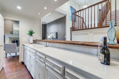 7155 Helsem Bend Dallas TX 75230