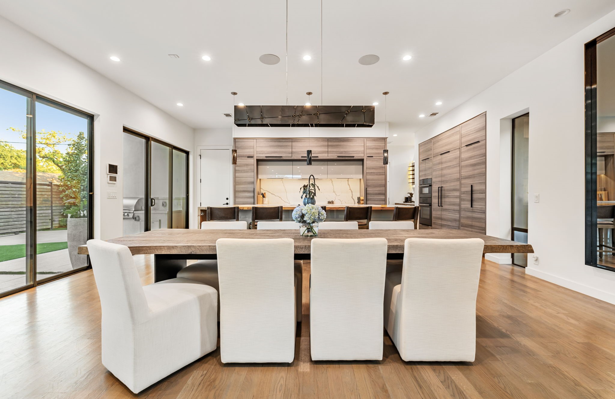 3894 Gaspar Drive Dallas TX 75220
