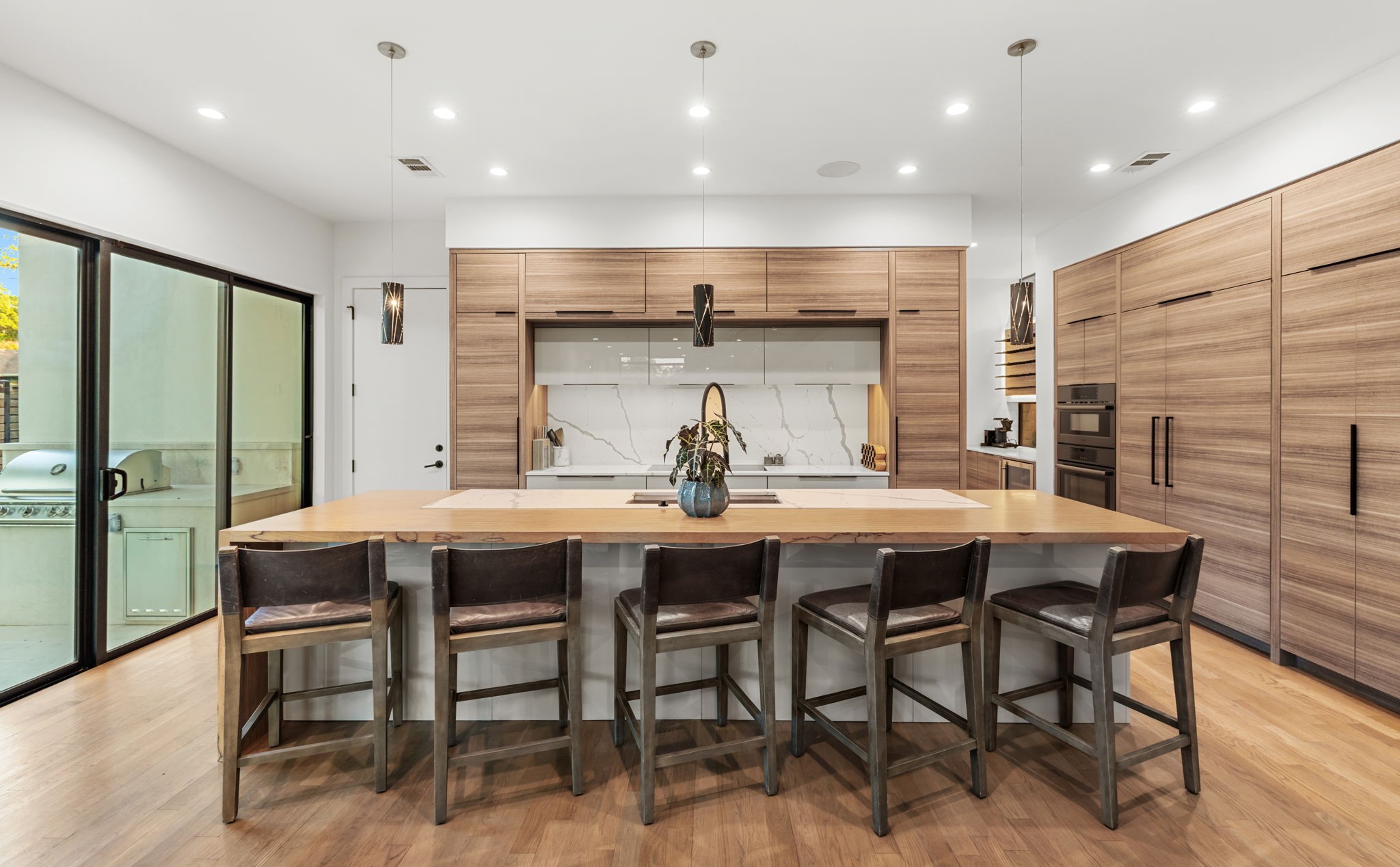 3894 Gaspar Drive Dallas TX 75220