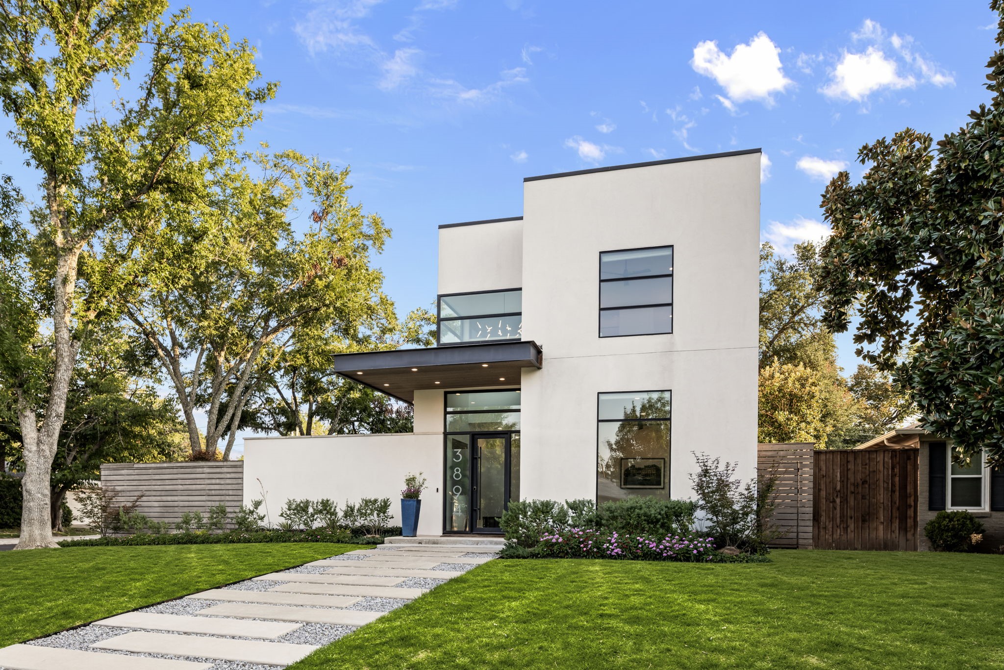 3894 Gaspar Drive Dallas TX 75220