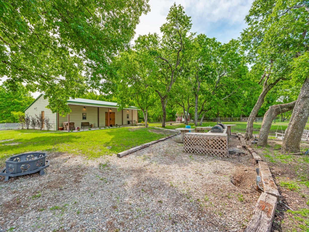 12900 Fm 121 W Van Alstyne TX 75495