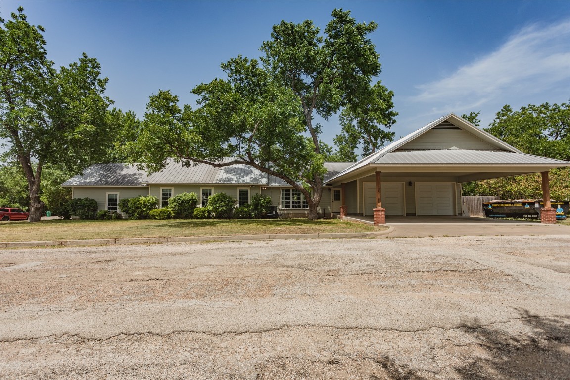 1303 Pecan Street Clifton TX 76634
