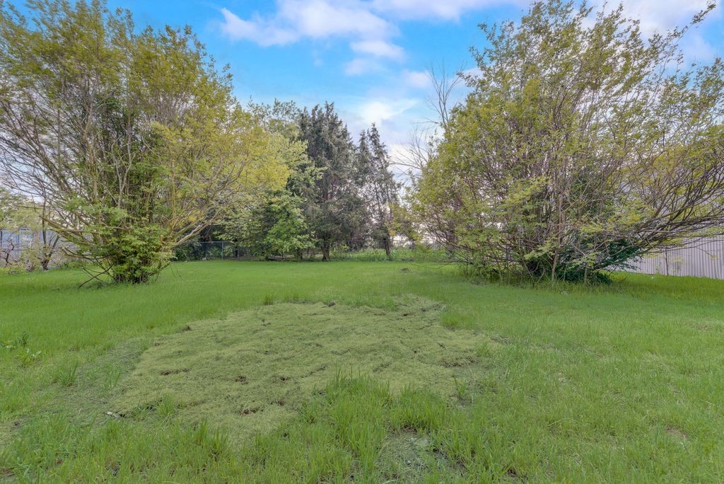 15647 County Road 355 Terrell TX 75161