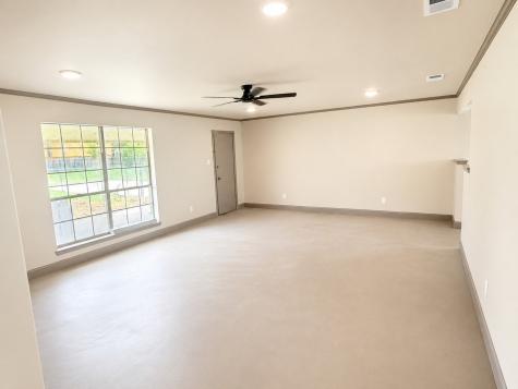 206 N Main Street Edgewood TX 75117