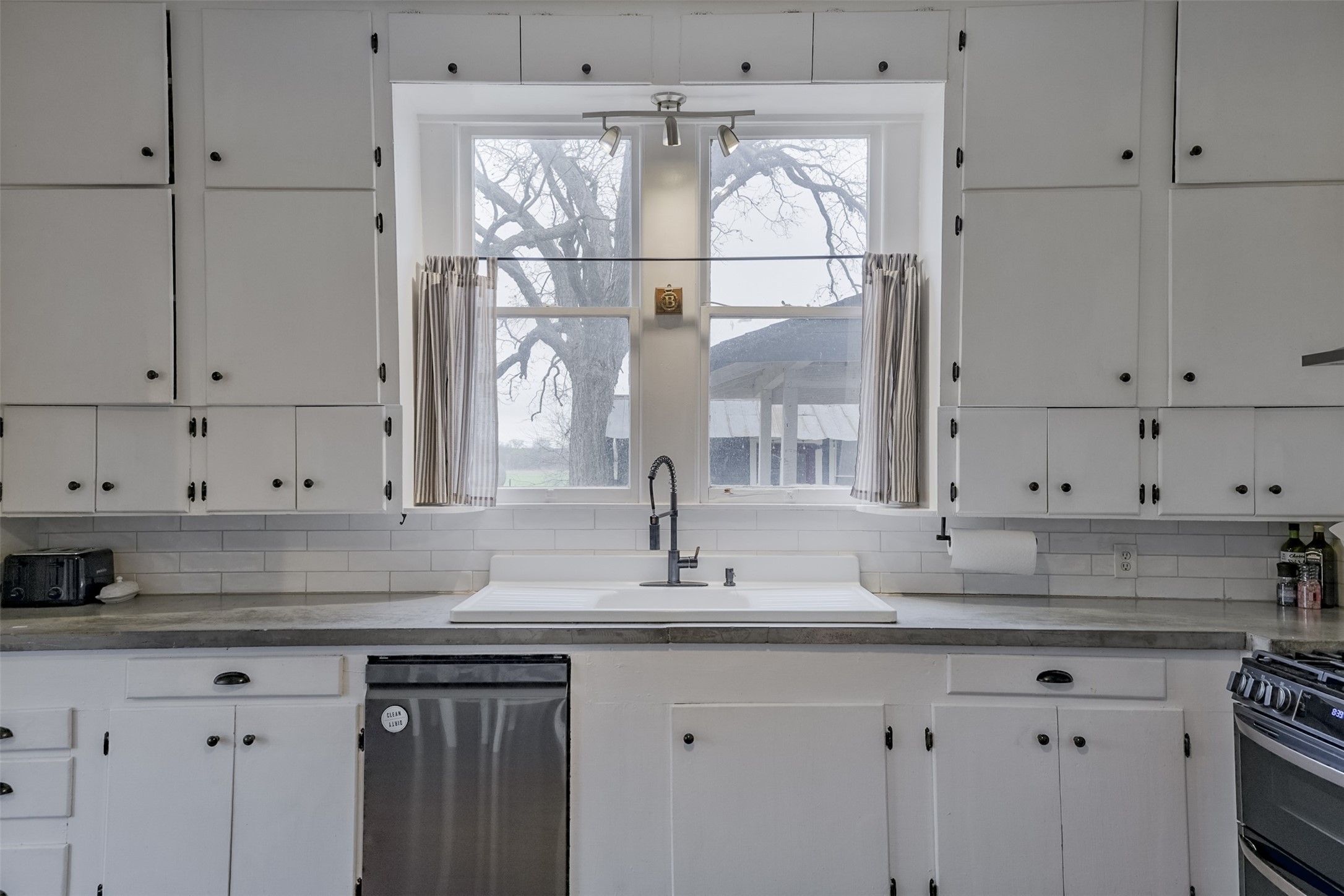 3142 S Highway 287 Waxahachie TX 75165