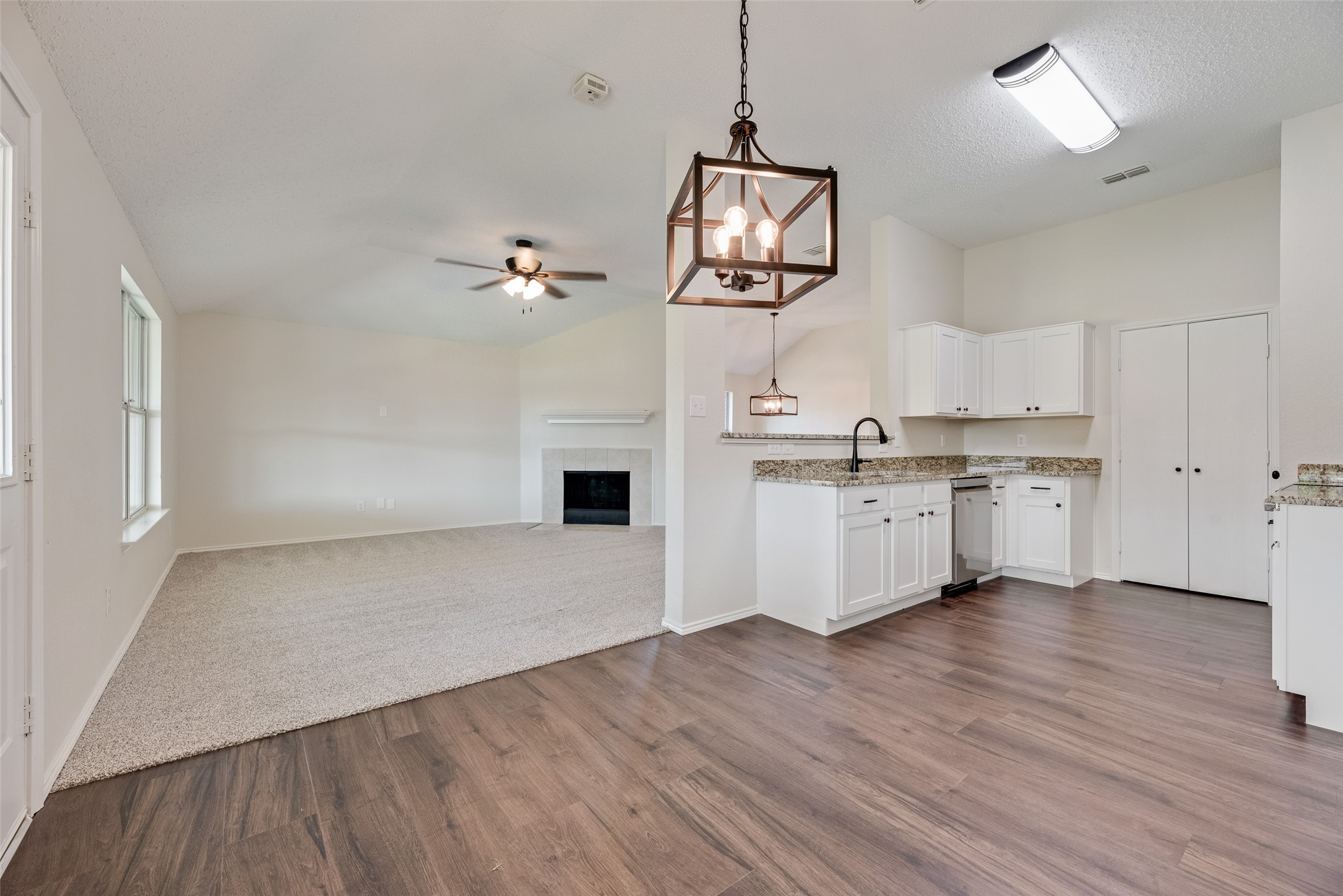 808 Sage Circle Burleson TX 76028