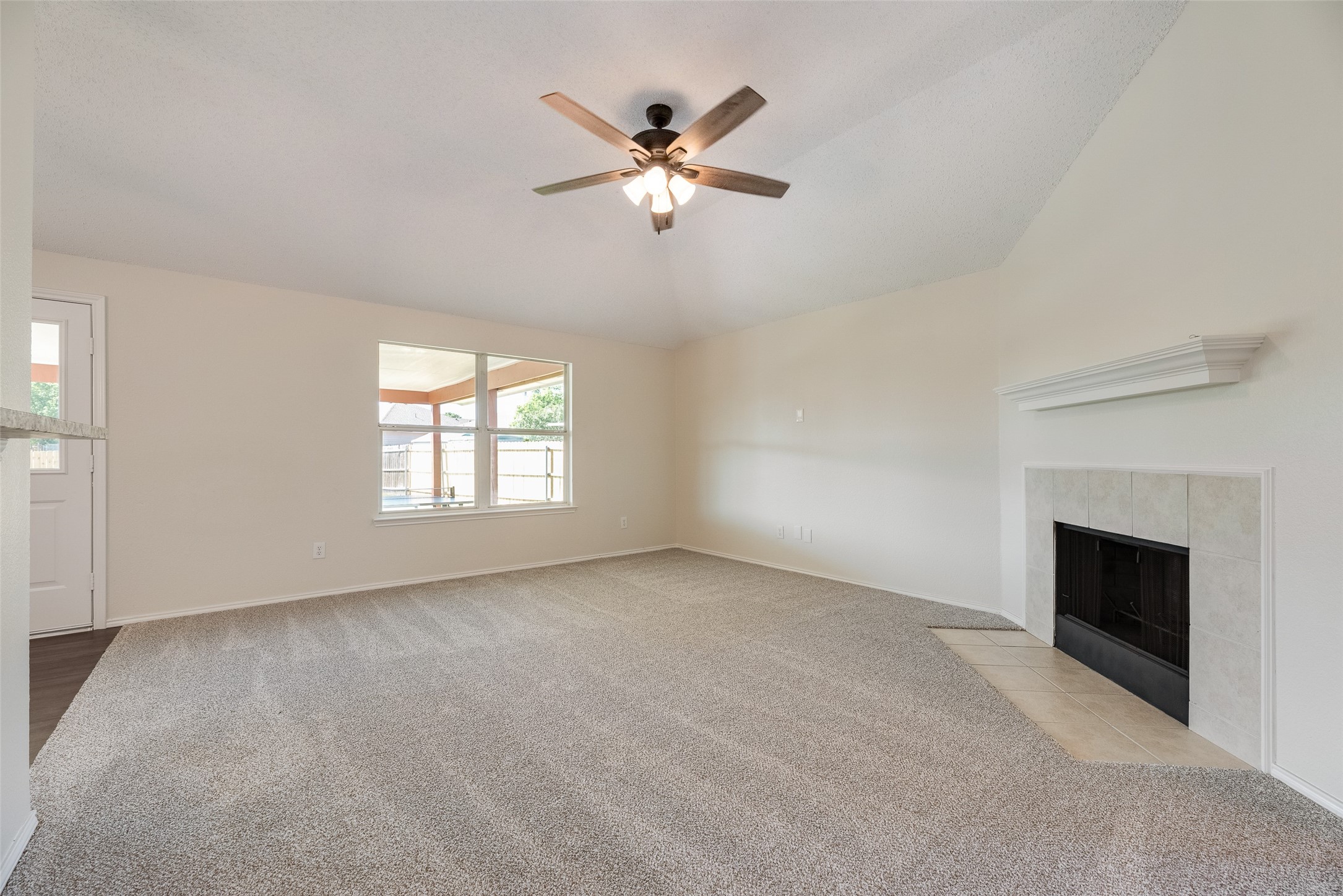 808 Sage Circle Burleson TX 76028