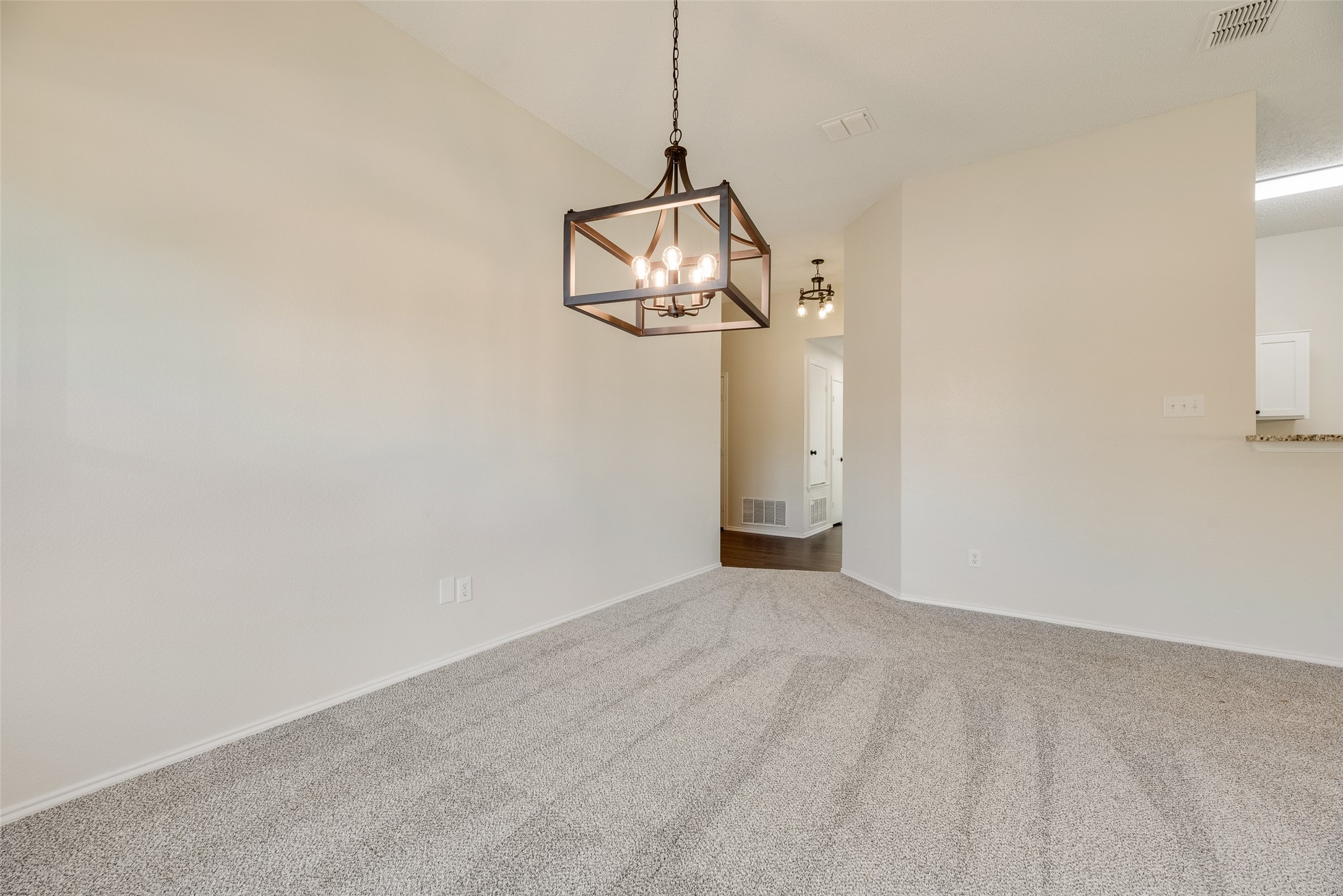808 Sage Circle Burleson TX 76028