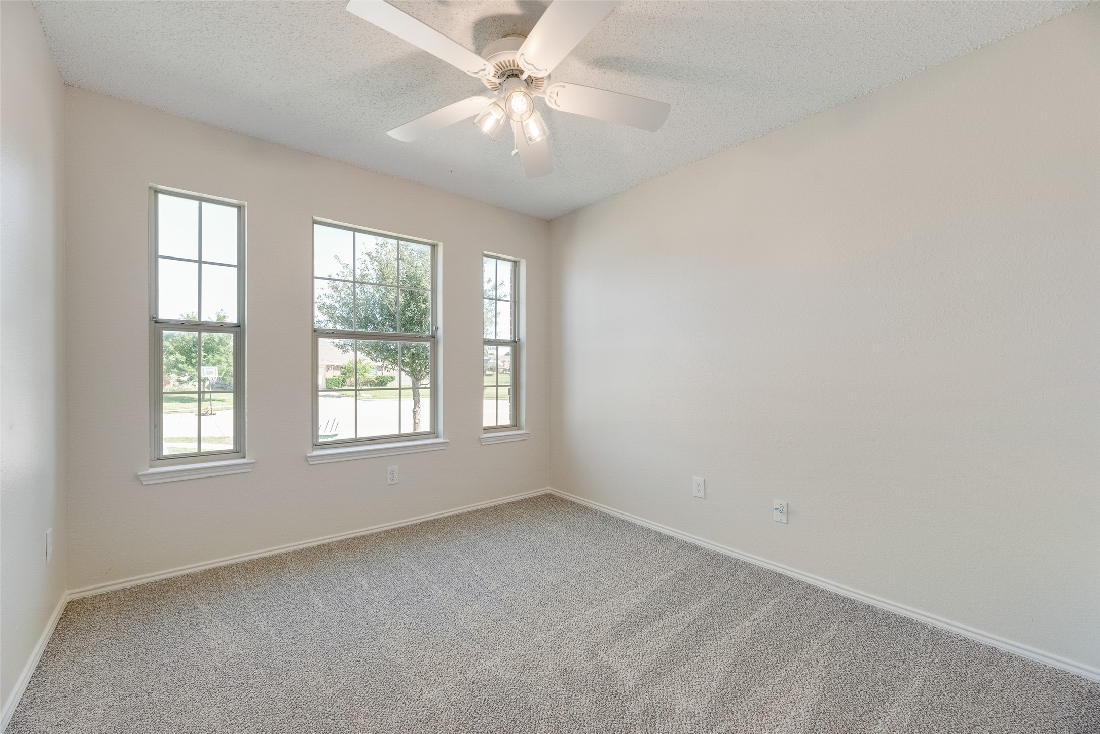 808 Sage Circle Burleson TX 76028