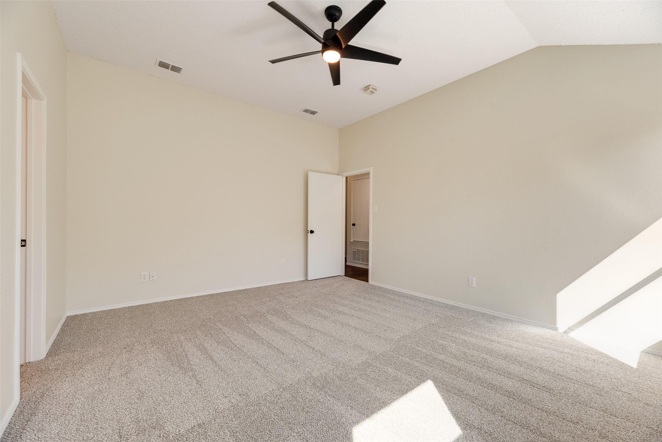 808 Sage Circle Burleson TX 76028