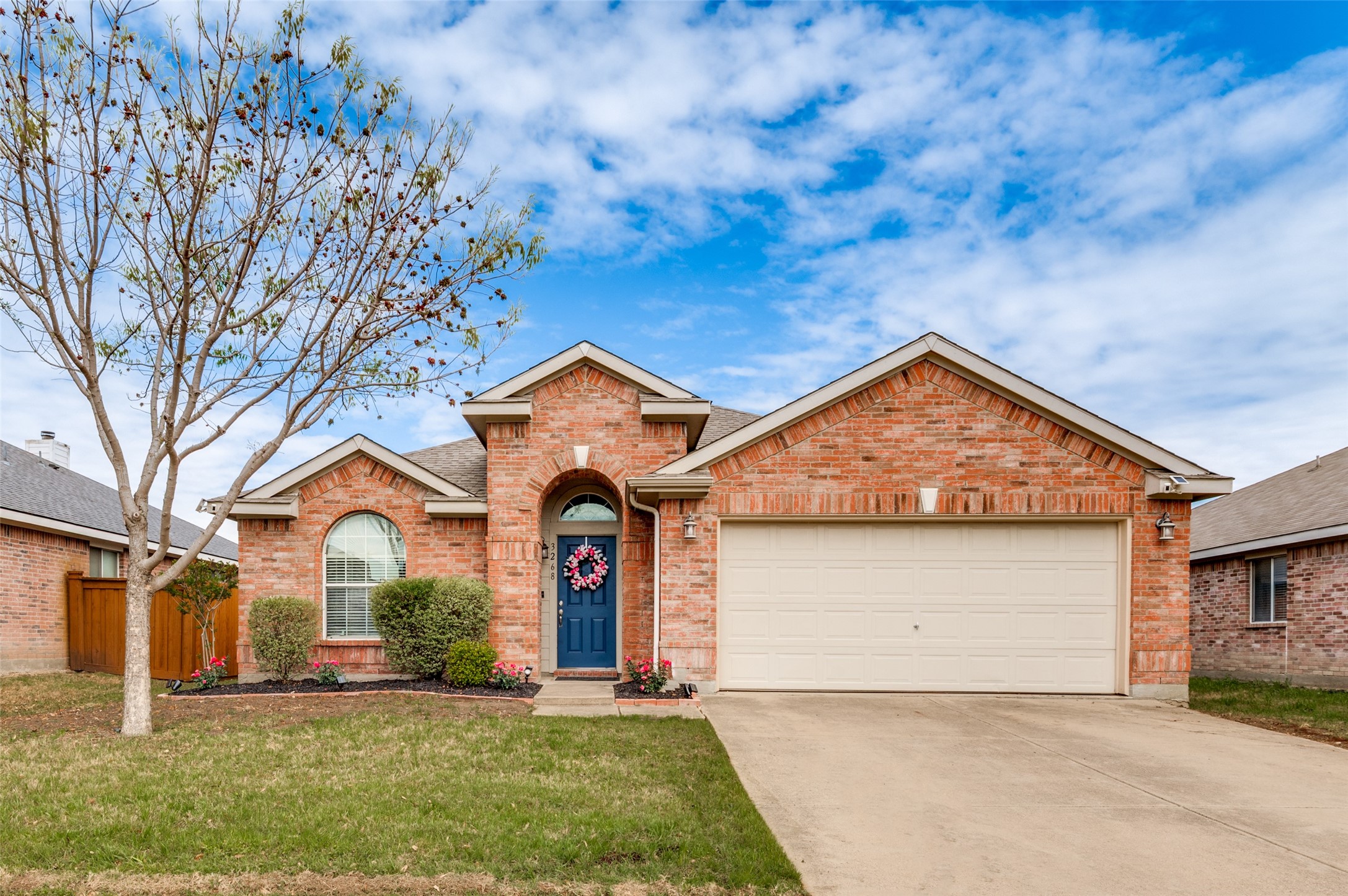 3268 Yeltes Grand Prairie TX 75054