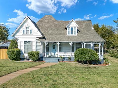305 E Shoemaker Street Decatur TX 76234