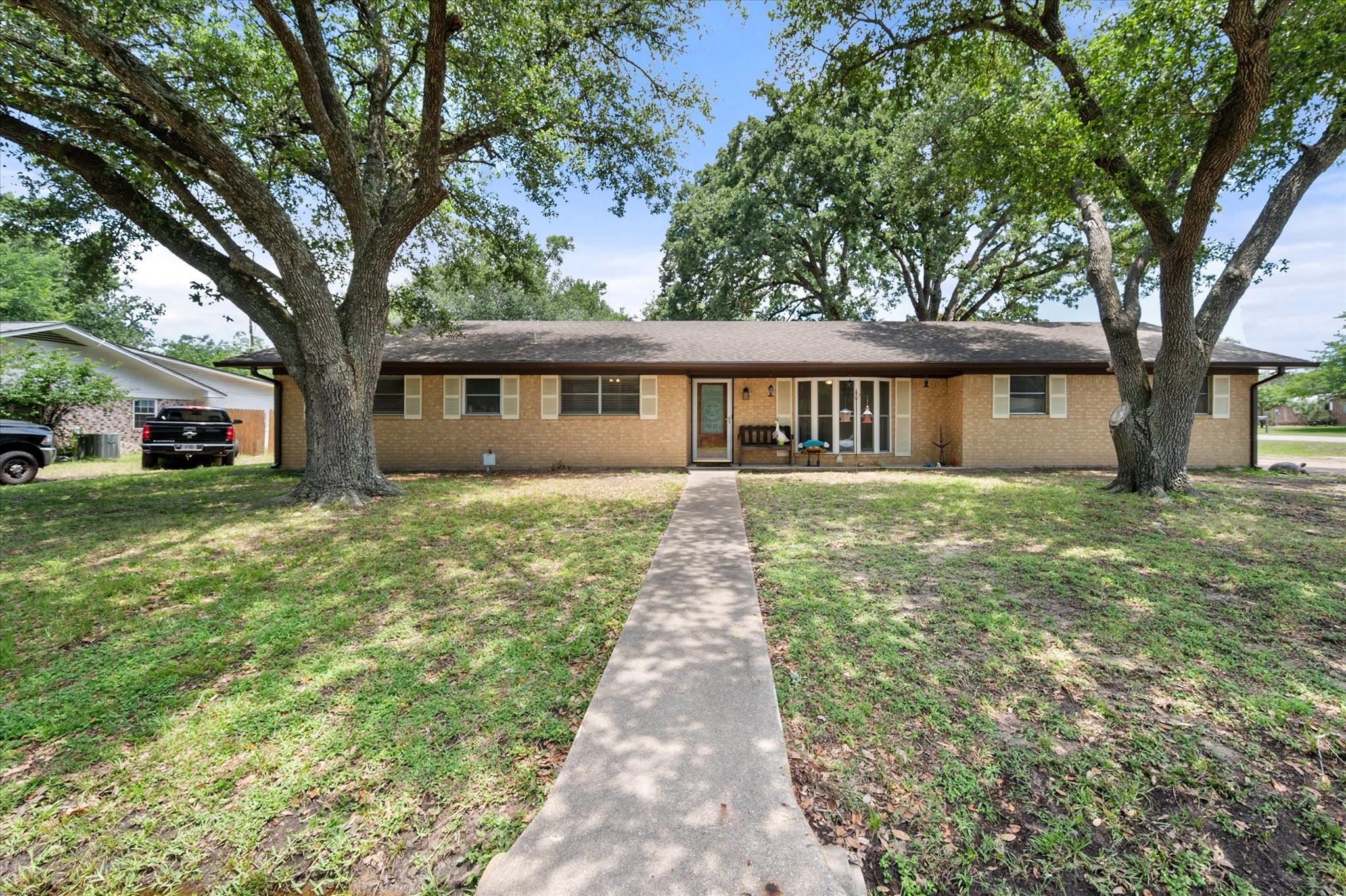 721 Robindale Lane Fairfield TX 75840