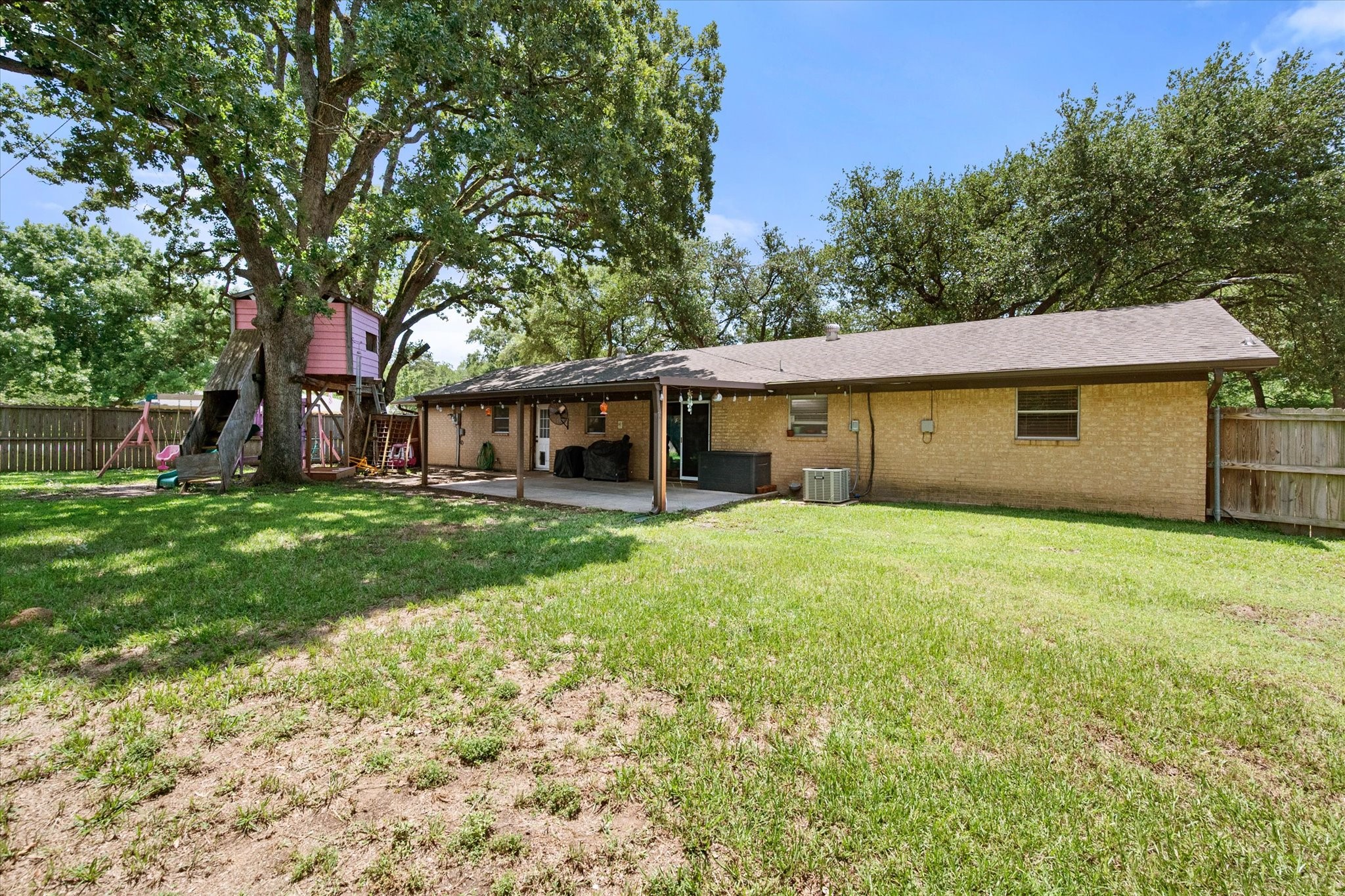 721 Robindale Lane Fairfield TX 75840