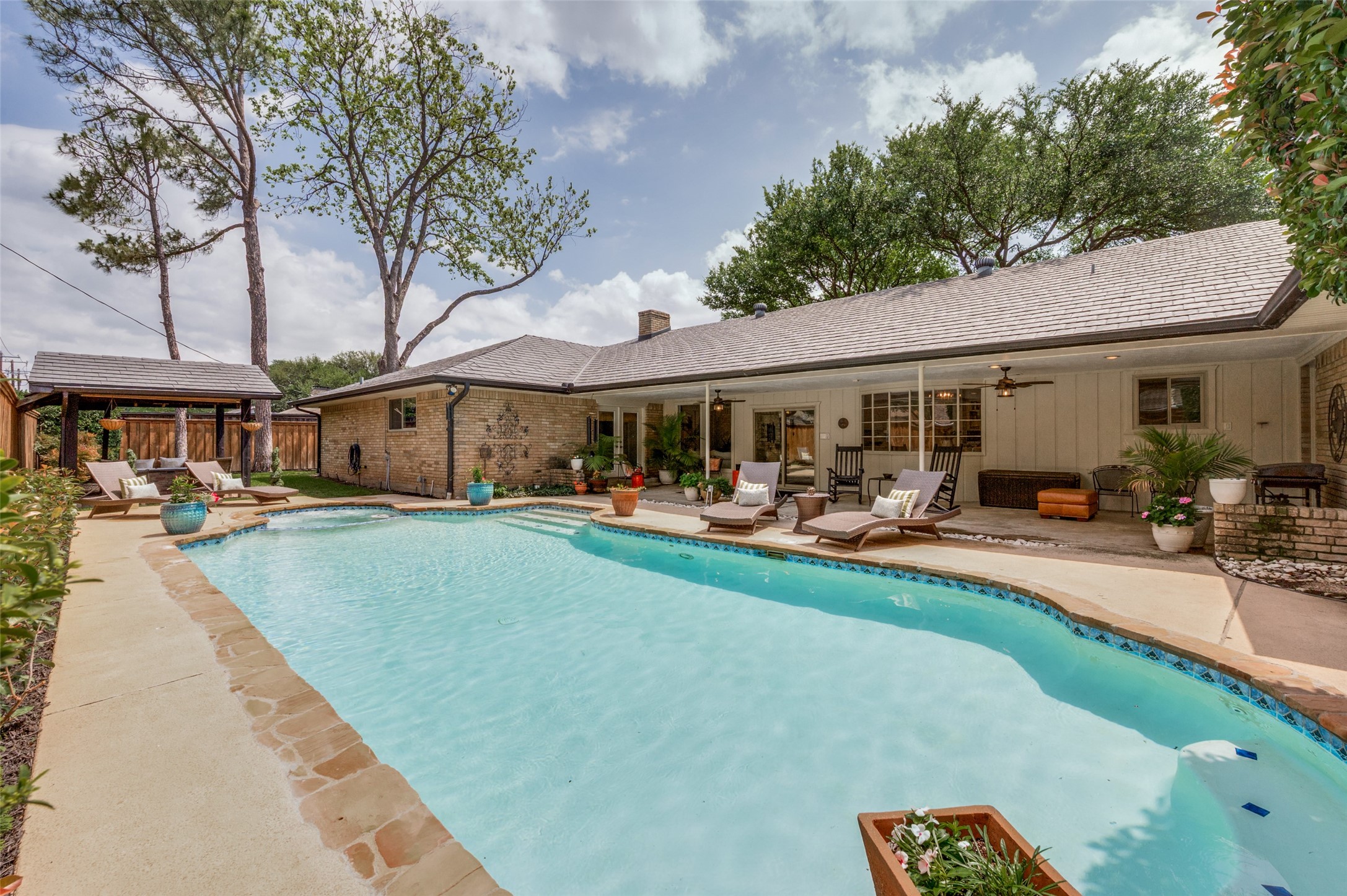 3767 Jubilee Trail Dallas TX 75229