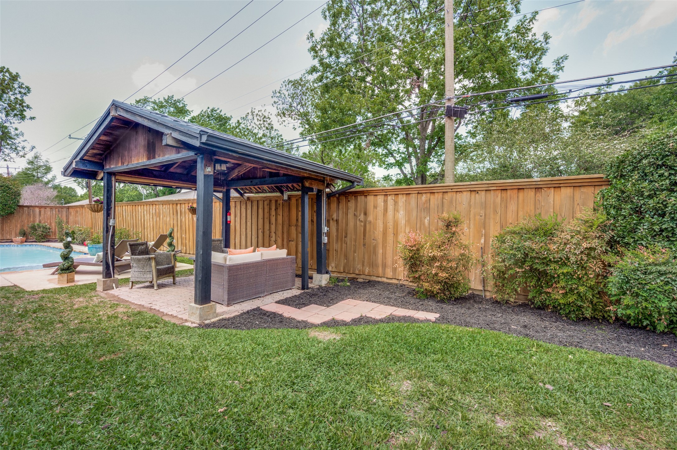 3767 Jubilee Trail Dallas TX 75229