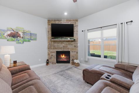806 Colorado River Drive Granbury TX 76048