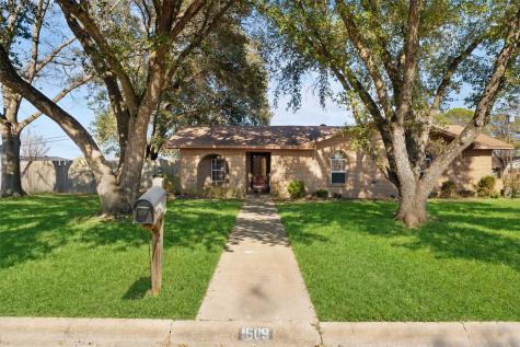 1619 Anthony Street Kaufman TX 75142