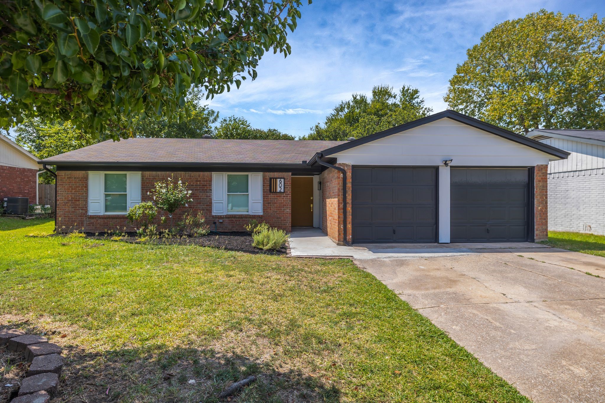 602 S Waxahachie Street Mansfield TX 76063