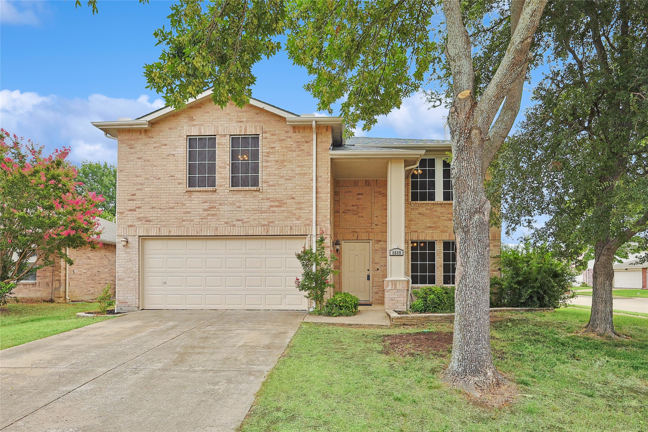 8609 Mild Creek Lane Denton TX 76210