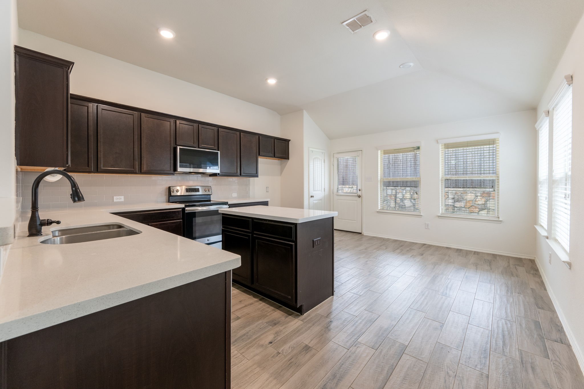 1041 N Churchill Drive Fate TX 75189