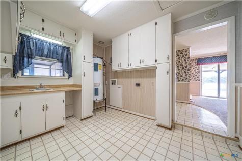 17941 Old 81 Troy TX 76579