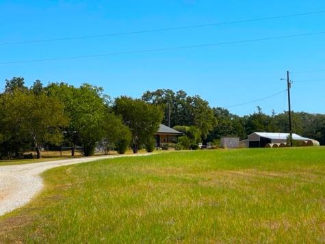 2139 Orchard Road Bowie TX 76230