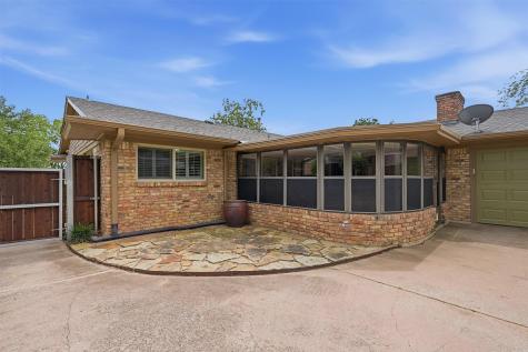 1517 W Shields Drive Sherman TX 75092