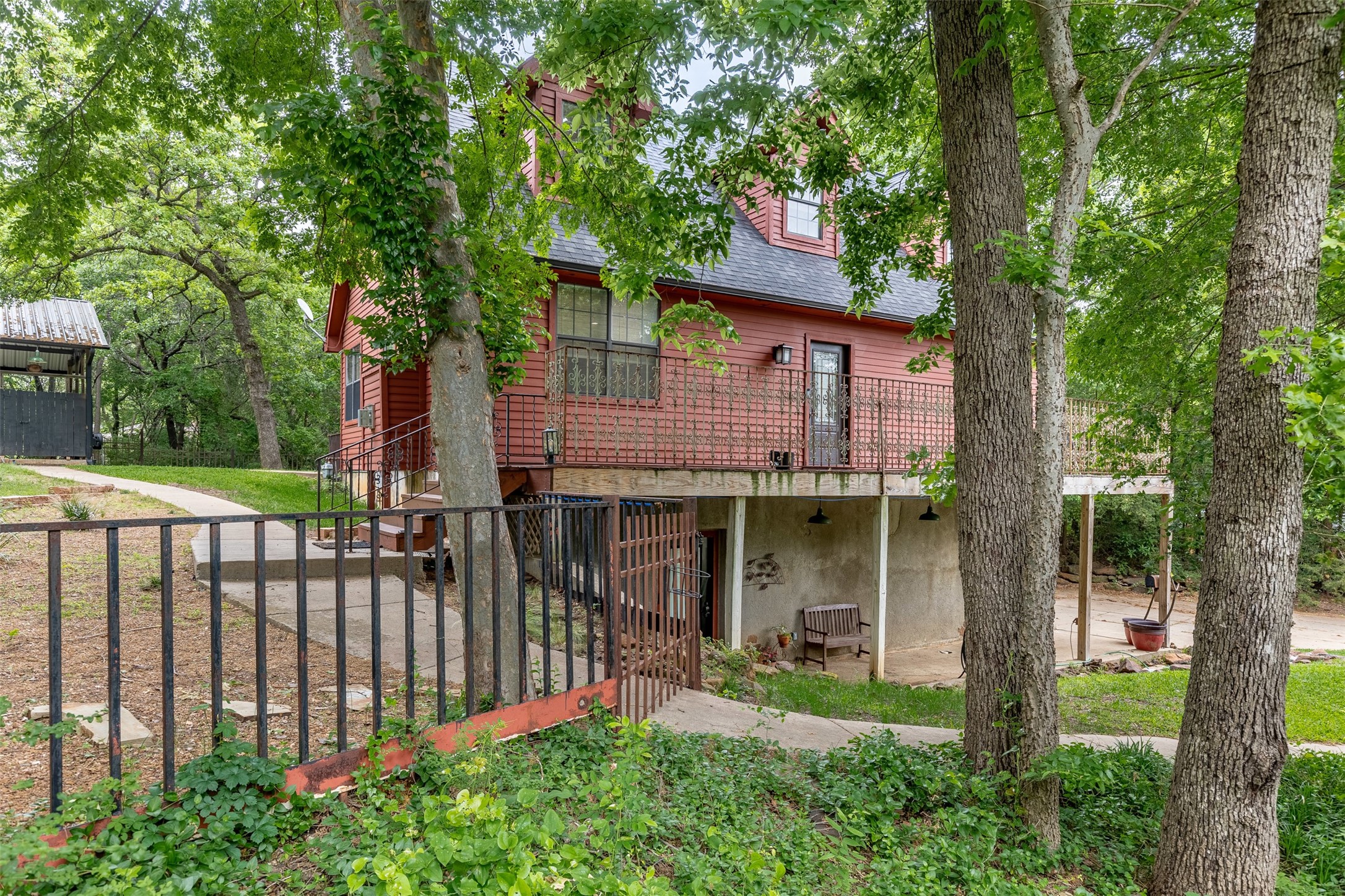 828 S Maurice Avenue Denison TX 75020