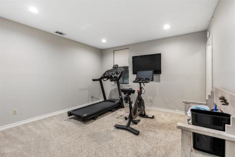 828 S Maurice Avenue Denison TX 75020