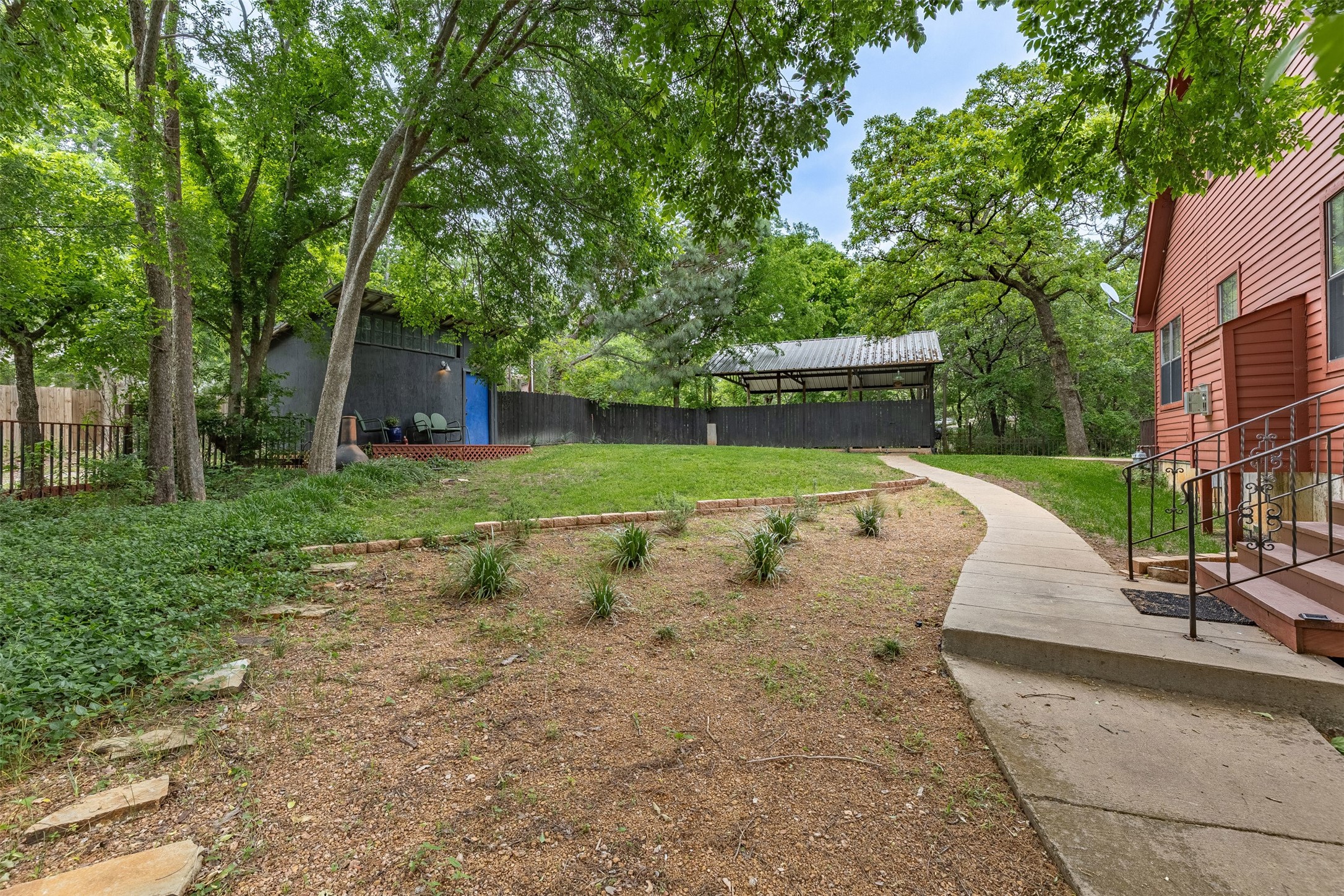 828 S Maurice Avenue Denison TX 75020