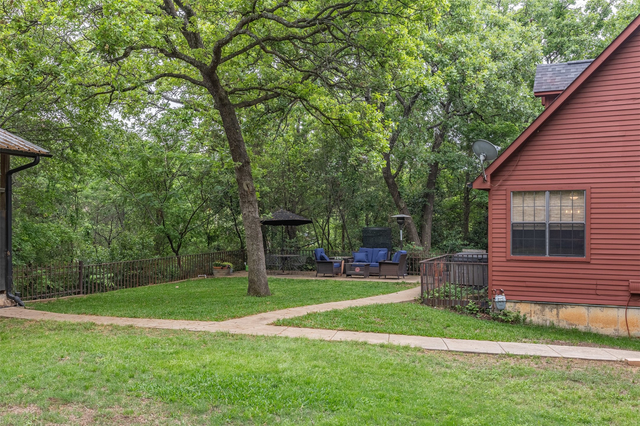 828 S Maurice Avenue Denison TX 75020