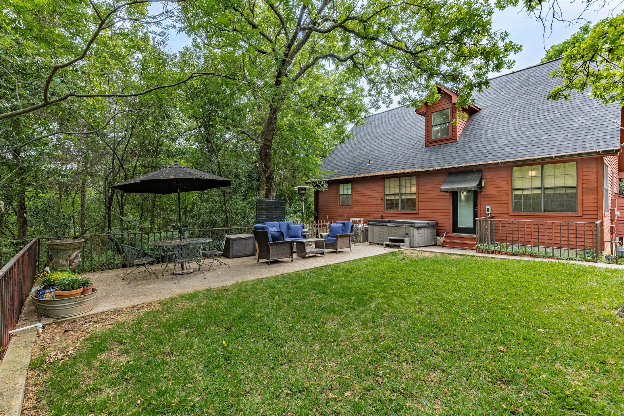 828 S Maurice Avenue Denison TX 75020