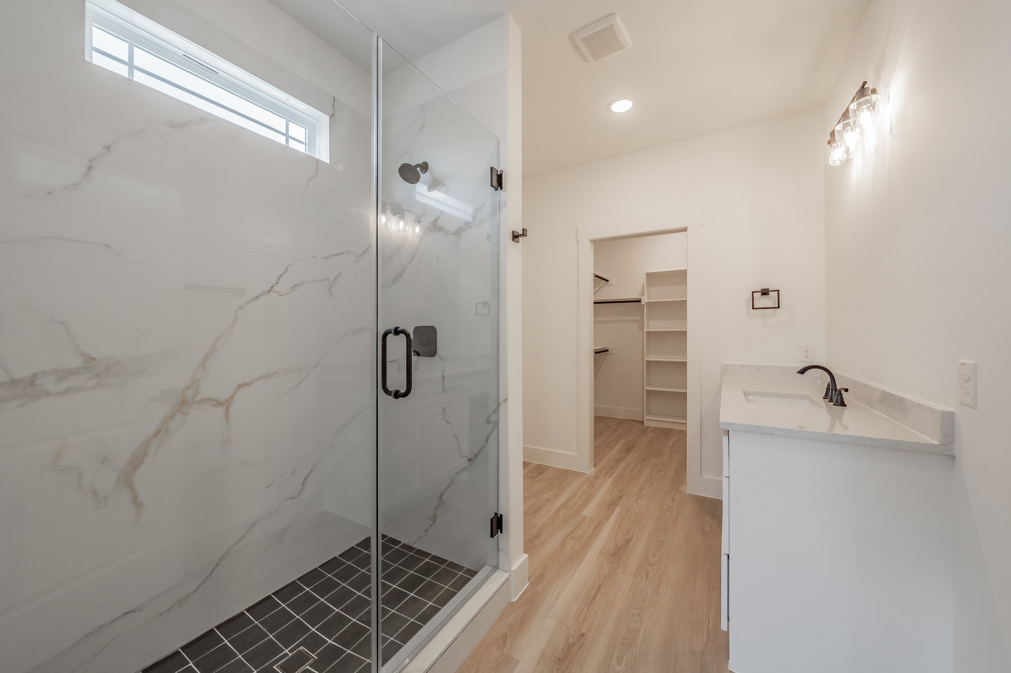 1402 Driess Street Fort Worth TX 76104