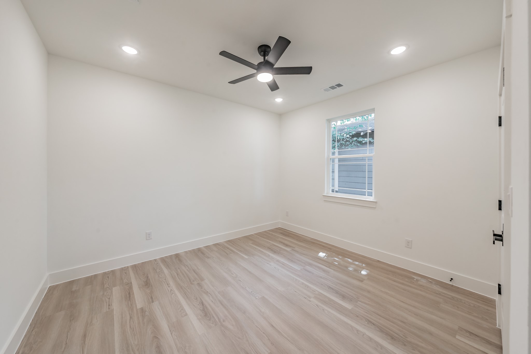 1402 Driess Street Fort Worth TX 76104