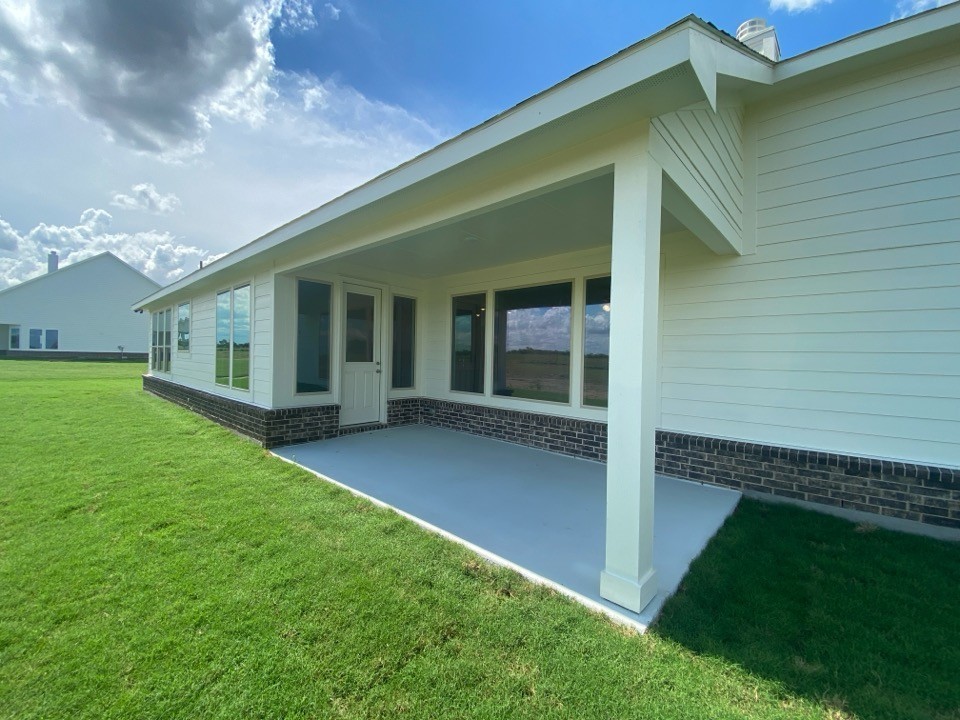 720 County Road 200 Valley View TX 76272