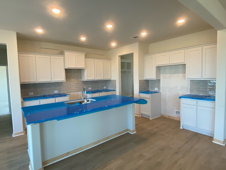 720 County Road 200 Valley View TX 76272
