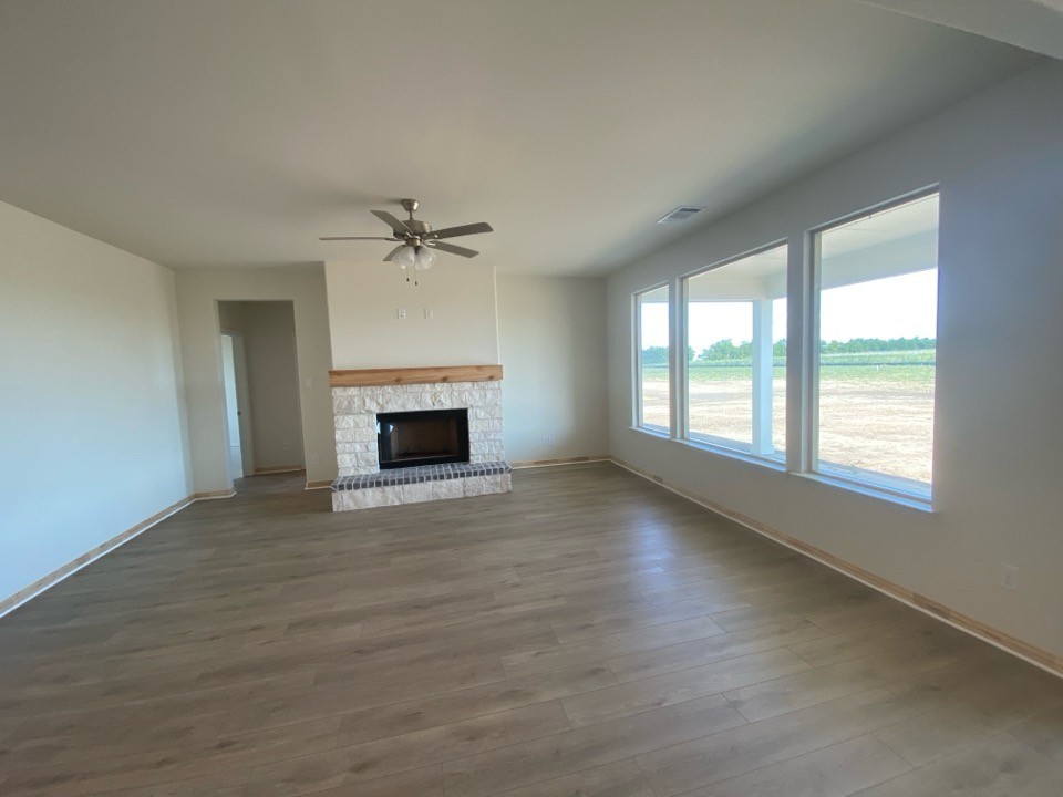 720 County Road 200 Valley View TX 76272