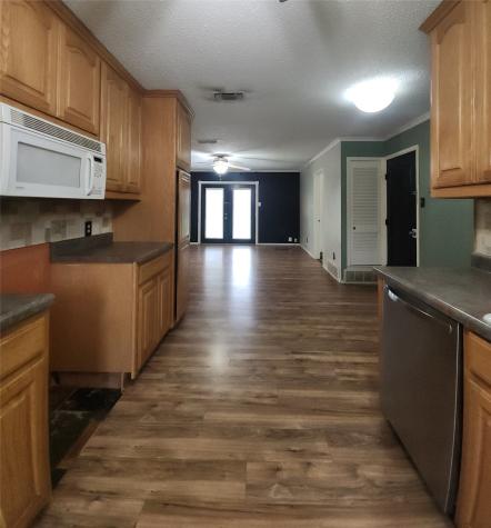 409 Nathan Street Burleson TX 76028
