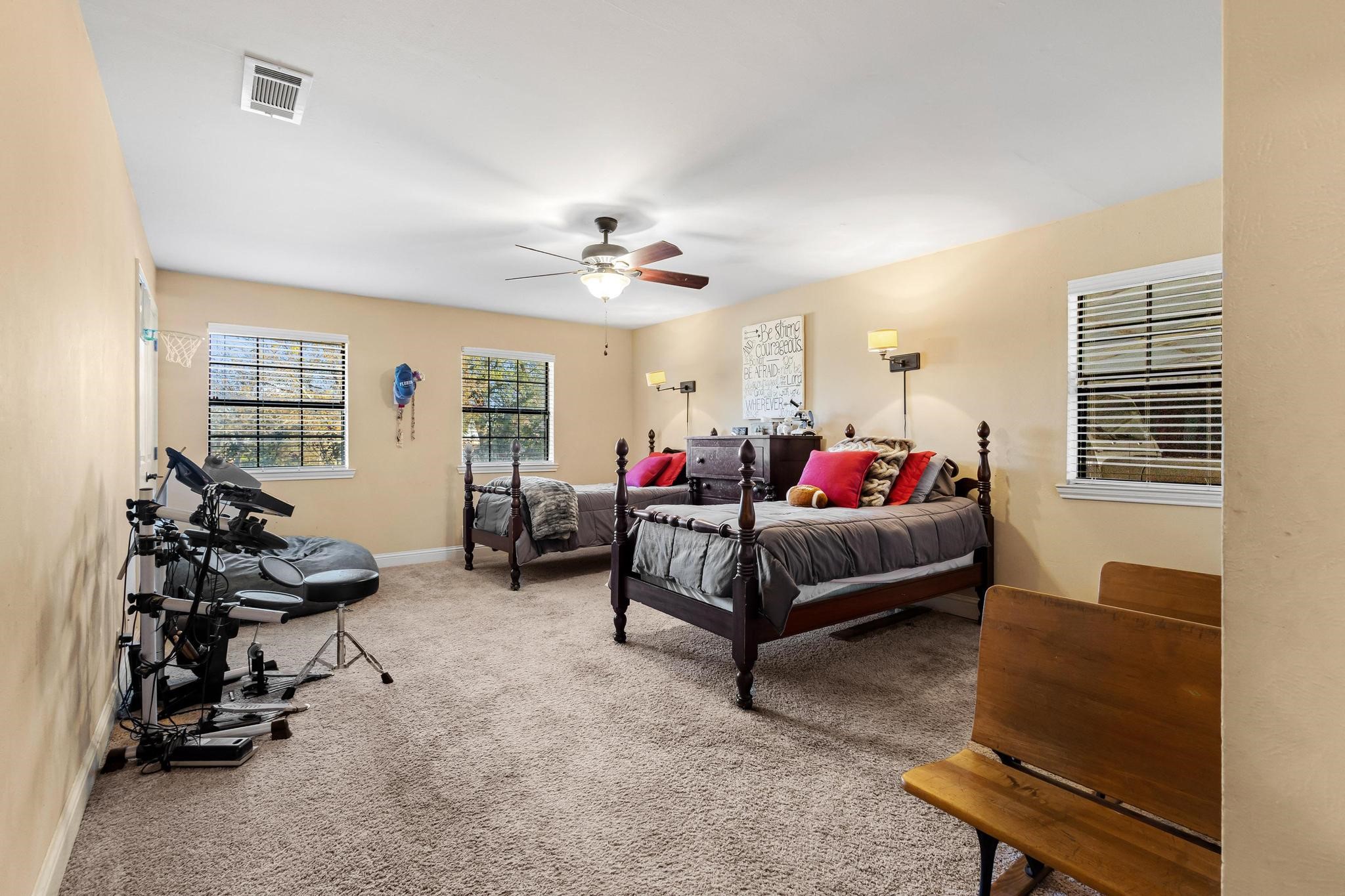 2321 County Road 2100 Ivanhoe TX 75447