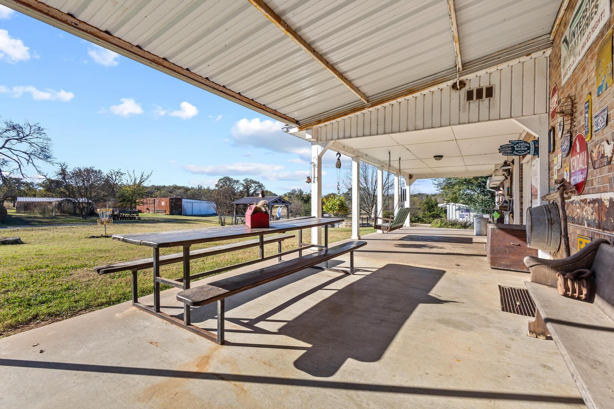 2321 County Road 2100 Ivanhoe TX 75447