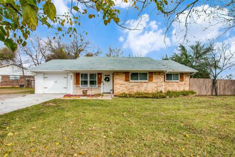 331 S Sealy Avenue Justin TX 76247