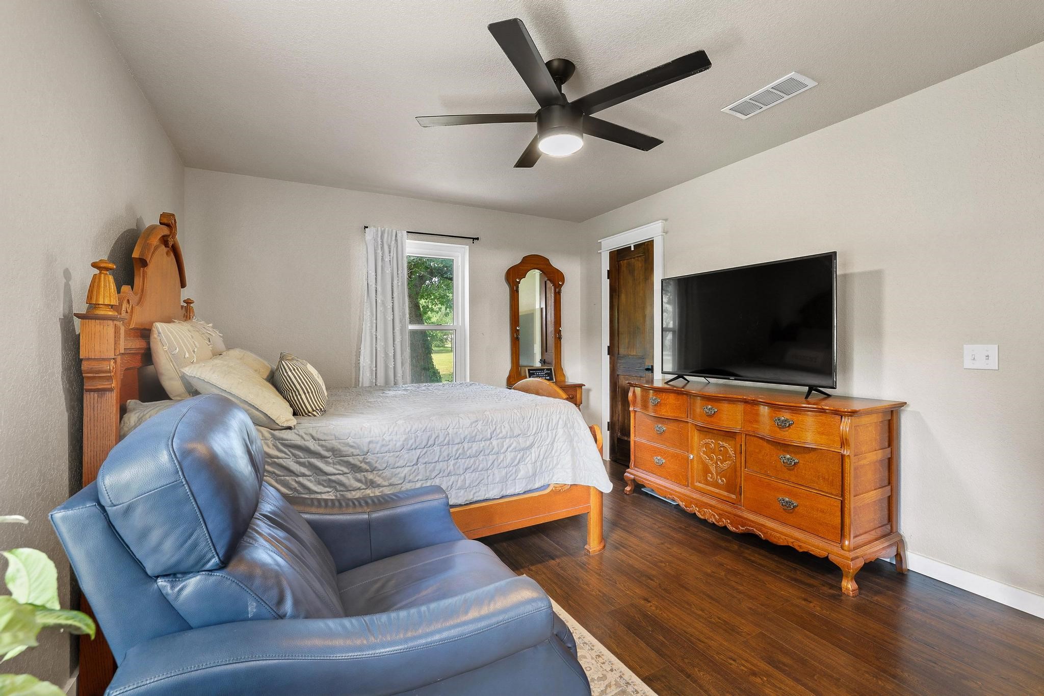 3353 County Road 2130 Telephone TX 75488