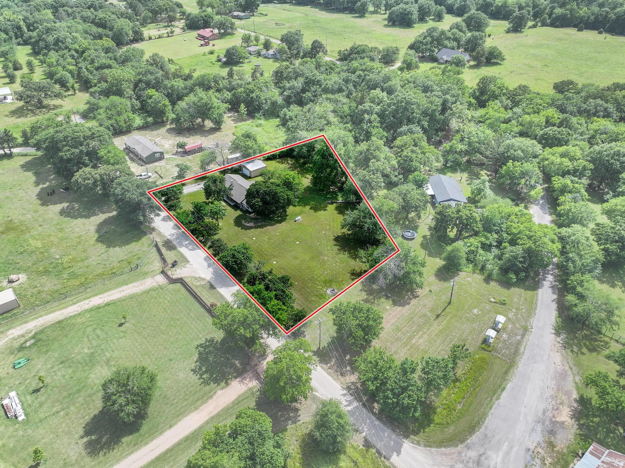 3353 County Road 2130 Telephone TX 75488