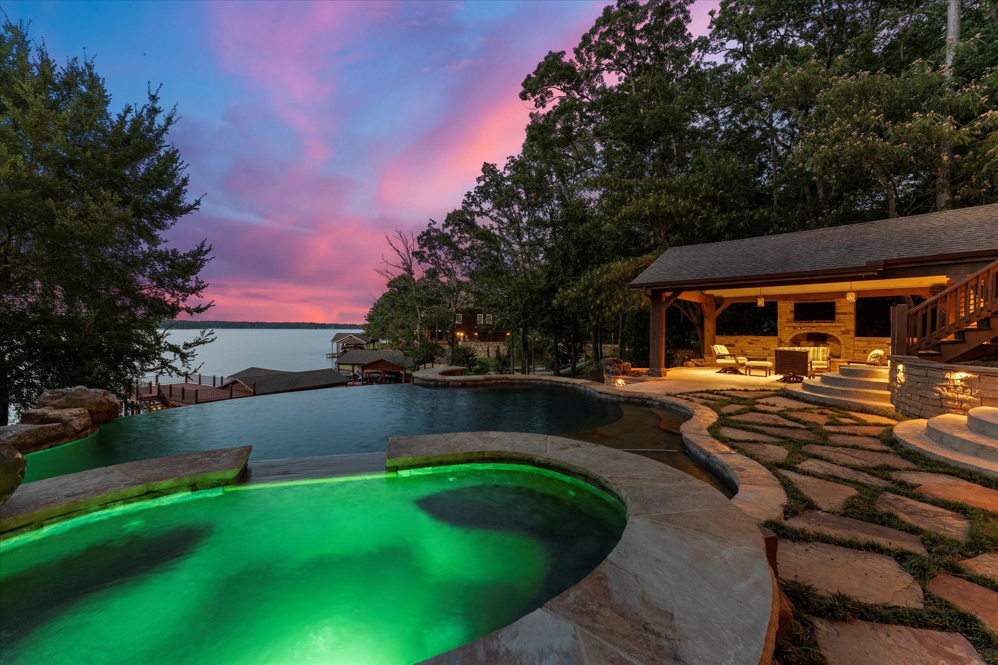 350 E El Dorado Drive Scroggins TX 75480