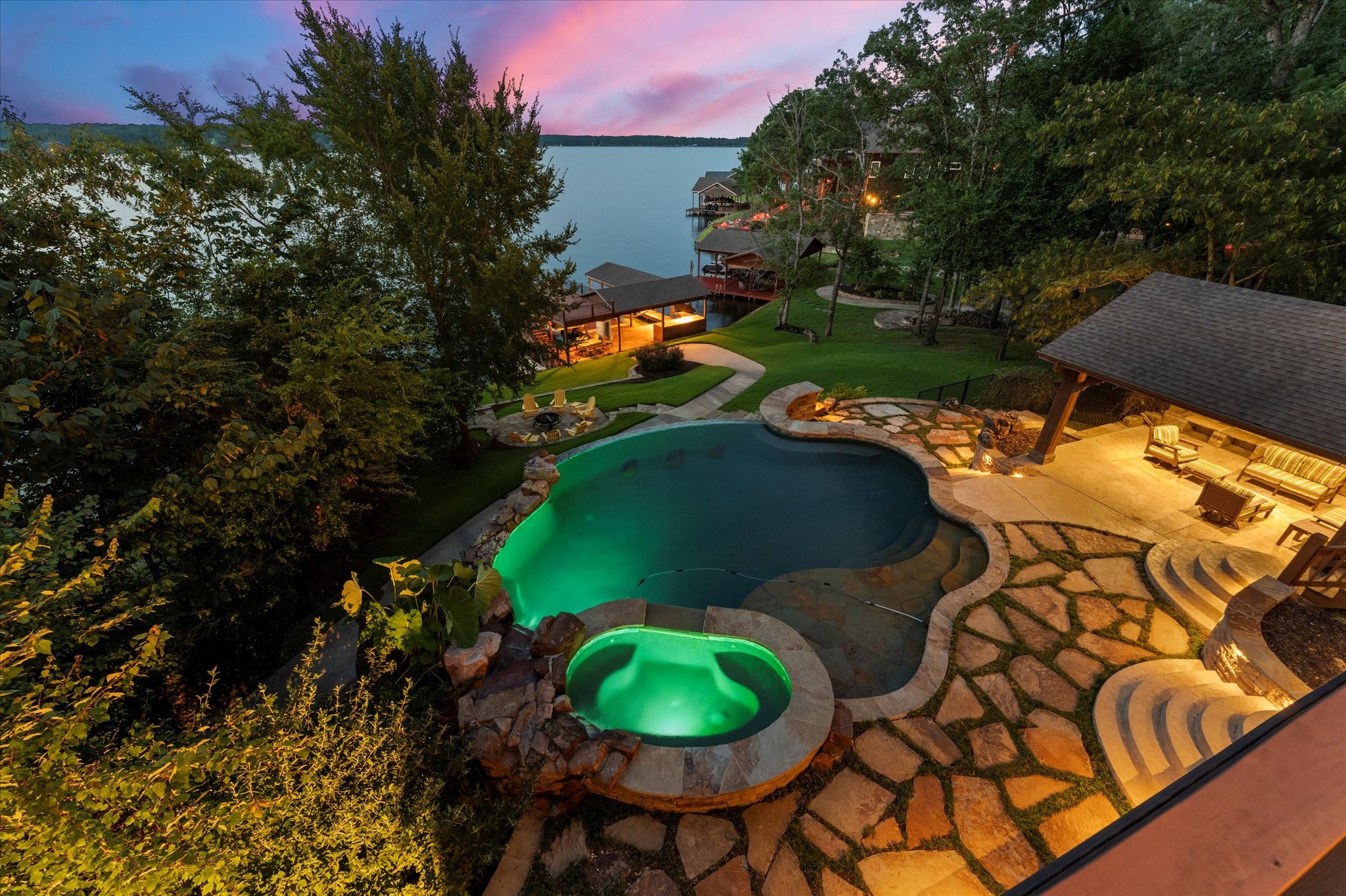 350 E El Dorado Drive Scroggins TX 75480