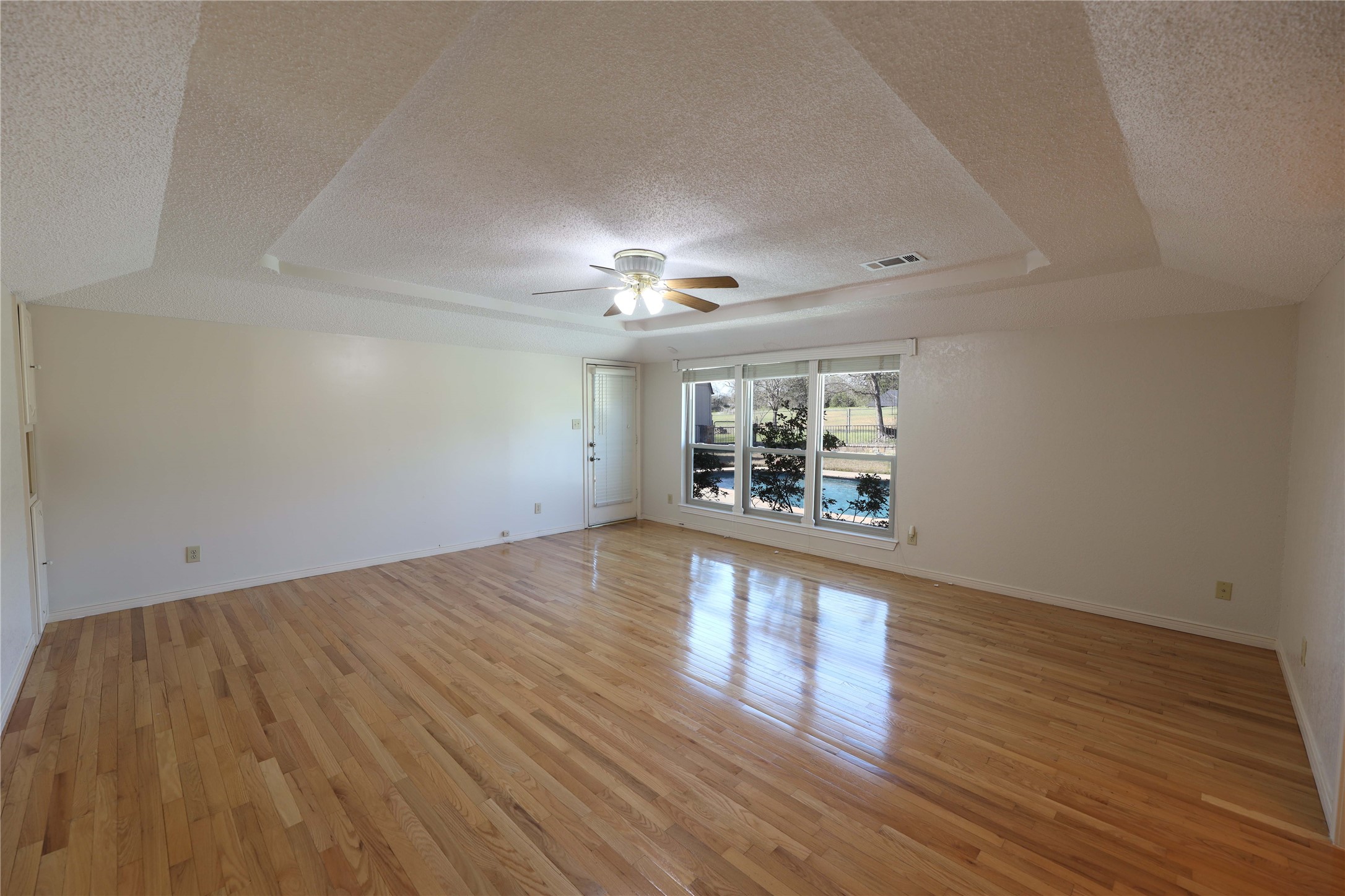 907 Red Oak Creek Drive Ovilla TX 75154